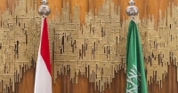 Suudi Arabistan-Lbnan krizinin perde arkas Suudilerin diplomatik ilikileri kesmekle yetinmeyip Lbnandan yaplan ithalat durdurma karar almas, ekonomik k iindeki lkeye ar darbe oldu.