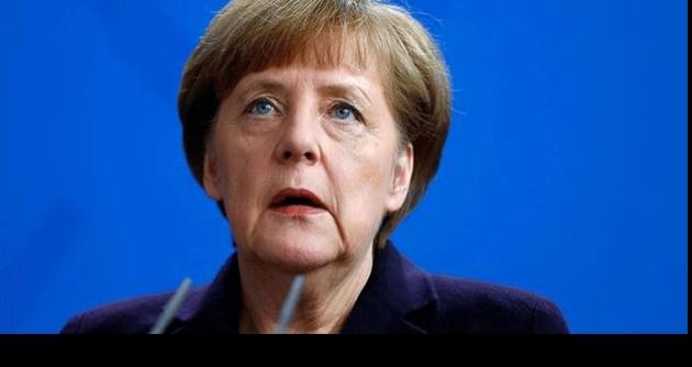 Angela Merkel'in partisi son 6 yln en dk oy orannda
